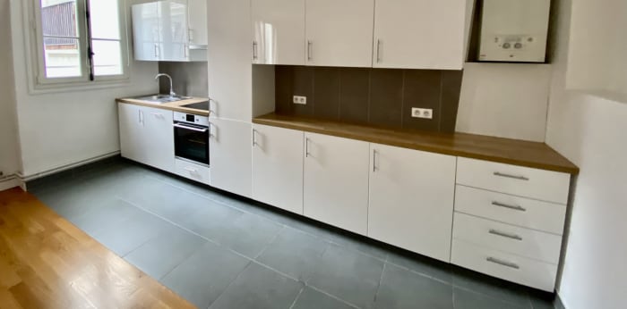 Image 2 sur 8 - Appartement  ·  Location · Paris (75116) · 3 pièces · 85m²