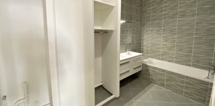 Image 4 sur 7 - Appartement  ·  Location · Versailles (78000) · 3 pièces · 69m²