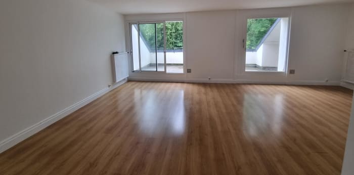 Image 2 sur 6 - Appartement  ·  Location · St Nom La Breteche (78860) · 5 pièces · 113m²