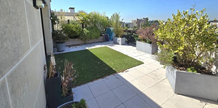 Image 1 sur 9 - Appartement  ·  Location · Neuilly (92200) · 5 pièces · 168m²