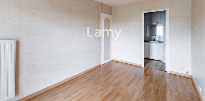 Image 8 sur 12 - Appartement  ·  Vente · Angouleme (16000) · 5 pièces · 90m²