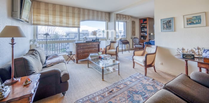 Image 3 sur 8 - Appartement  ·  Vente · Merignac (33700) · 1 pièce · 150m²