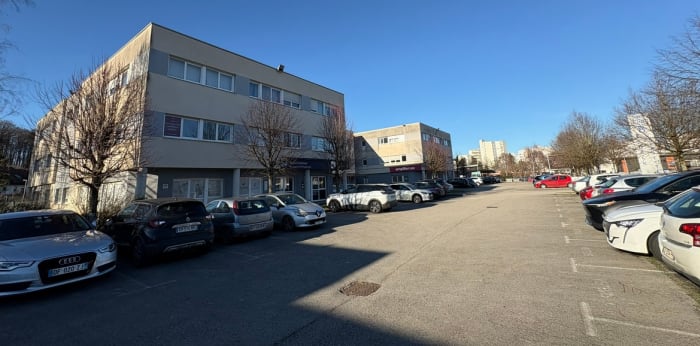 Image 11 sur 16 - Appartement  ·  Vente · Besancon (25000) · 11 pièces · 480m²