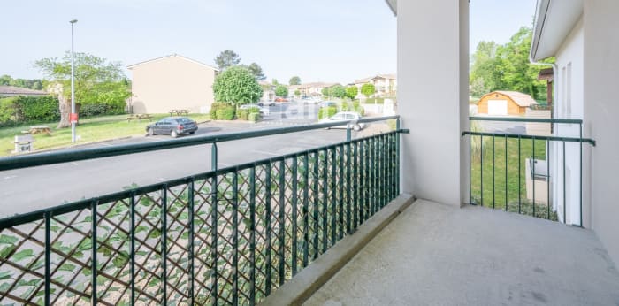 Image 2 sur 8 - Appartement  ·  Vente · St Yzan De Soudiac (33920) · 2 pièces · 45m²