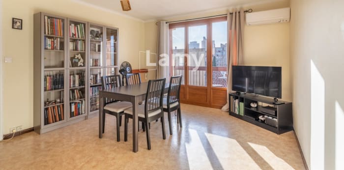 Image 9 sur 10 - Appartement  ·  Vente · Marseille (13005) · 2 pièces · 48m²