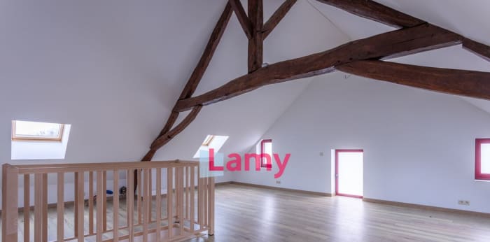 Image 3 sur 13 - Immeuble  ·  Vente · Famars (59300) · 170m²