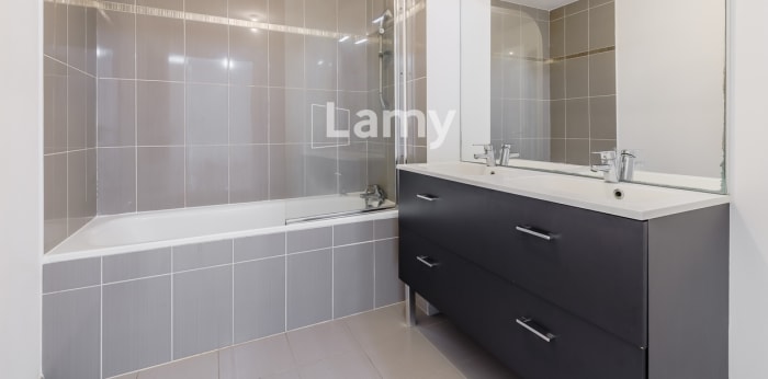 Image 12 sur 13 - Maison/villa  ·  Vente · Les Sables D Olonne (85340) · 5 pièces · 104m²