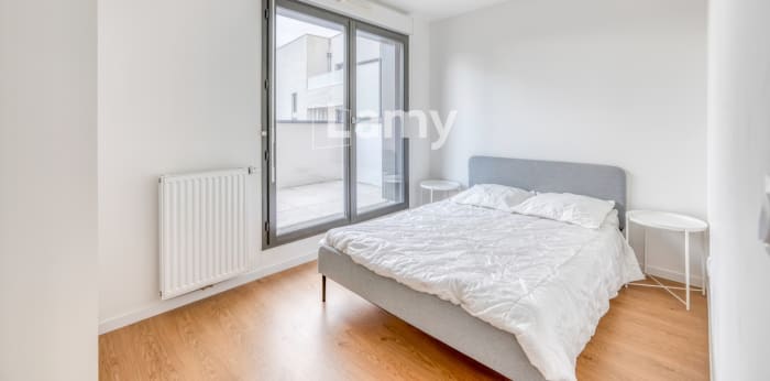 Image 6 sur 11 - Appartement  ·  Vente · Bordeaux (33300) · 4 pièces · 91m²