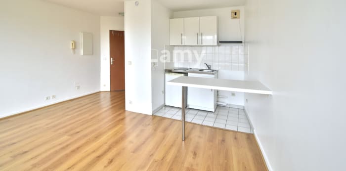 Image 7 sur 10 - Appartement  ·  Vente · Cergy (95800) · 1 pièce · 27m²