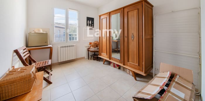 Image 7 sur 9 - Appartement  ·  Vente · La Roque D Antheron (13640) · 3 pièces · 65m²