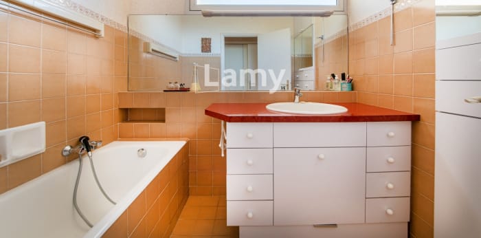 Image 10 sur 11 - Appartement  ·  Vente · Aix En Provence (13090) · 3 pièces · 83m²