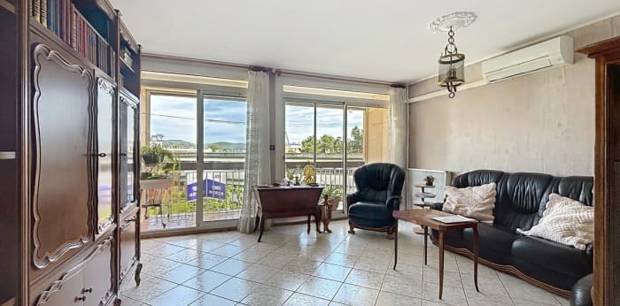 Image 3 sur 14 - Appartement  ·  Vente · Aix En Provence (13090) · 5 pièces · 96m²