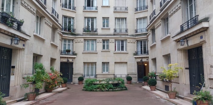 Image 2 sur 3 - Appartement  ·  Vente · Paris (75017) · 2 pièces · 38m²