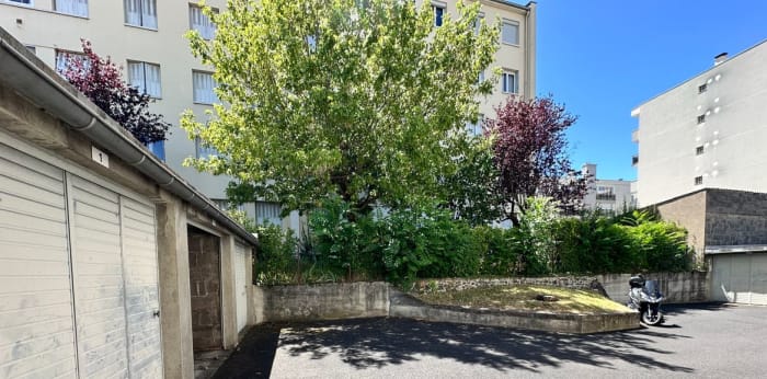 Image 2 sur 4 - Parking/box  ·  Vente · Clermont Ferrand (63000) · 13m²