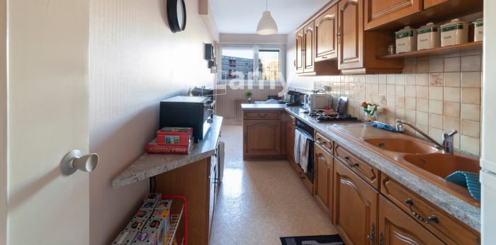 Image 6 sur 10 - Appartement  ·  Vente · Besancon (25000) · 5 pièces · 96m²