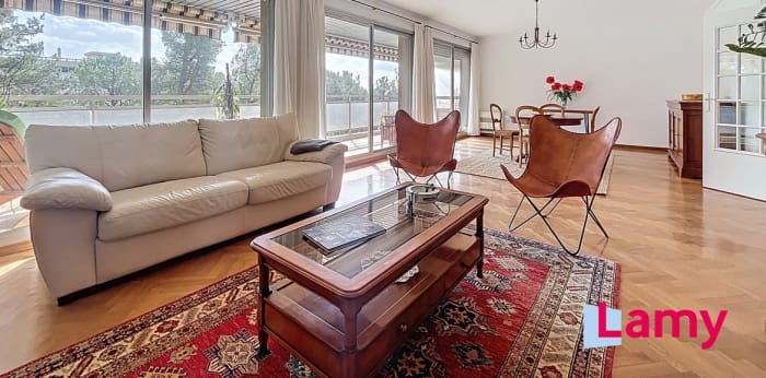 Image 3 sur 18 - Appartement  ·  Vente · Aix En Provence (13090) · 5 pièces · 115m²