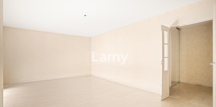 Image 3 sur 8 - Appartement  ·  Vente · Caluire Et Cuire (69300) · 2 pièces · 59m²