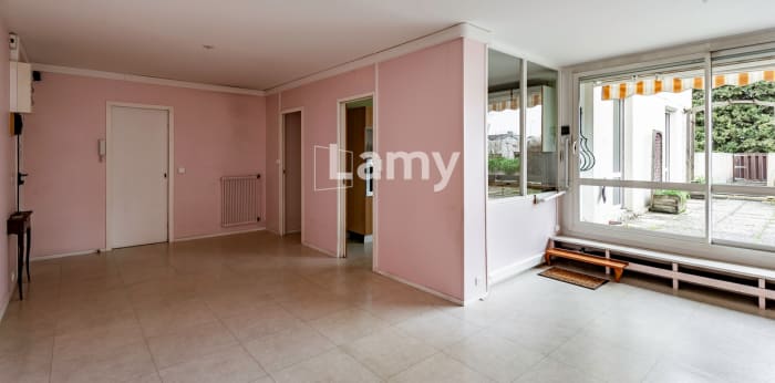 Image 6 sur 14 - Appartement  ·  Vente · Angouleme (16000) · 5 pièces · 115m²