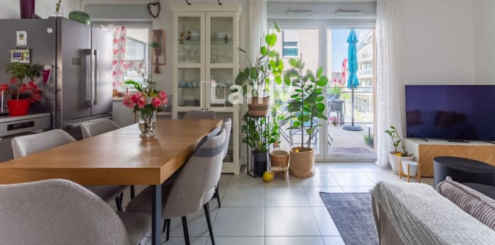 Image 2 sur 11 - Appartement  ·  Vente · Schiltigheim (67300) · 3 pièces · 63m²