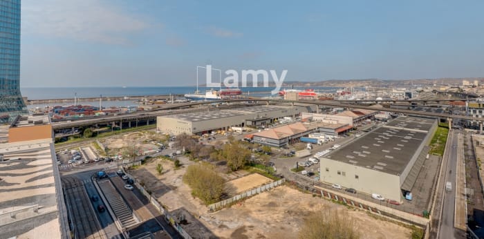 Image 8 sur 12 - Appartement  ·  Vente · Marseille (13002) · 4 pièces · 80m²