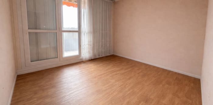 Image 5 sur 6 - Appartement  ·  Vente · Montargis (45200) · 4 pièces · 72m²