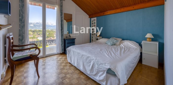 Image 11 sur 21 - Maison/villa  ·  Vente · Poisy (74330) · 9 pièces · 197m²