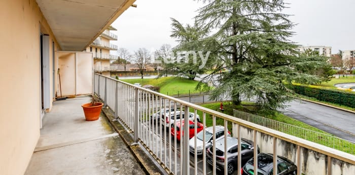 Image 9 sur 11 - Appartement  ·  Vente · Angouleme (16000) · 2 pièces · 53m²