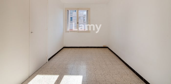 Image 10 sur 13 - Appartement  ·  Vente · Salon De Provence (13300) · 5 pièces · 87m²