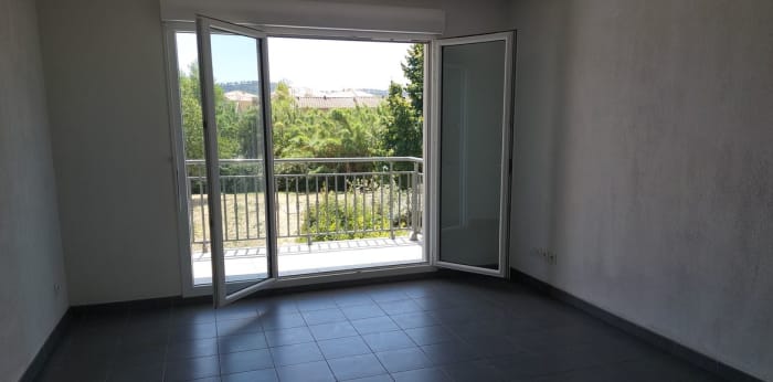 Image 11 sur 19 - Appartement  ·  Vente · Brignoles (83170) · 2 pièces · 49m²