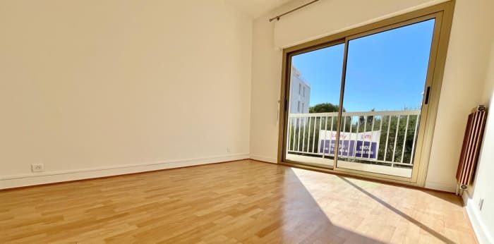 Image 9 sur 11 - Appartement  ·  Vente · Nice (06000) · 4 pièces · 80m²