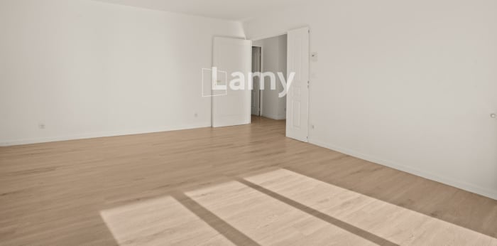 Image 7 sur 10 - Appartement  ·  Vente · Villeurbanne (69100) · 3 pièces · 71m²