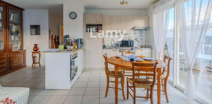 Image 5 sur 11 - Appartement  ·  Vente · Mions (69780) · 3 pièces · 64m²