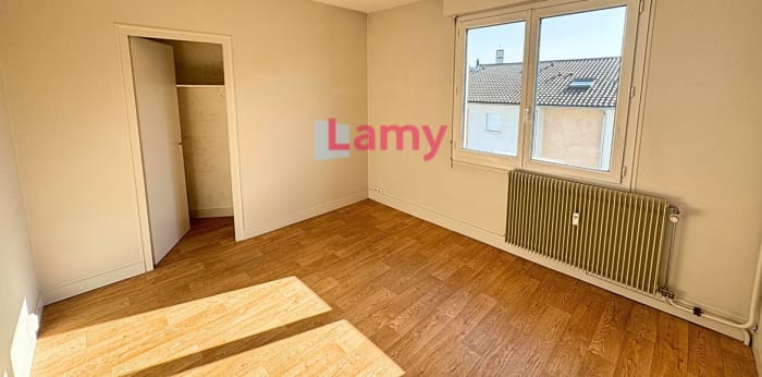 Image 2 sur 6 - Appartement  ·  Vente · Limoges (87100) · 3 pièces · 66m²