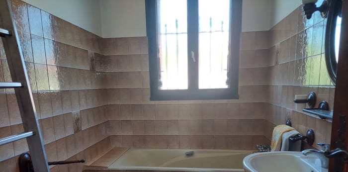 Image 12 sur 30 - Immeuble  ·  Vente · Ales (30100) · 235m²