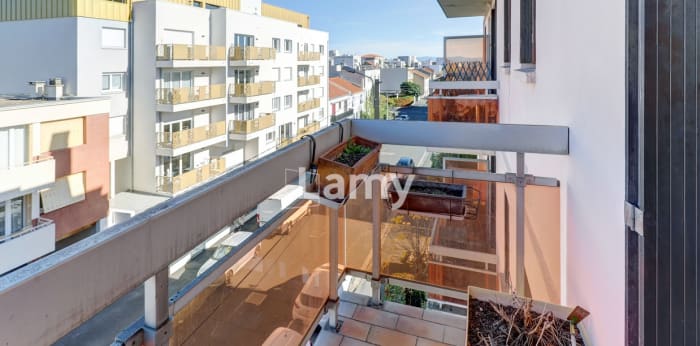 Image 5 sur 8 - Appartement  ·  Vente · Clermont Ferrand (63000) · 2 pièces · 46m²