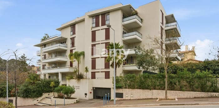 Image 1 sur 10 - Appartement  ·  Vente · Cagnes Sur Mer (06800) · 2 pièces · 41m²