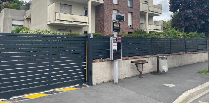 Image 1 sur 6 - Appartement  ·  Vente · Livry Gargan (93190) · 2 pièces · 52m²