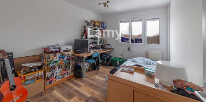 Image 9 sur 11 - Appartement  ·  Vente · Besancon (25000) · 5 pièces · 96m²