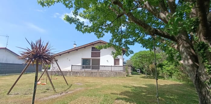 Image 9 sur 11 - Maison/villa  ·  Vente · St Vincent De Tyrosse (40230) · 5 pièces · 116m²