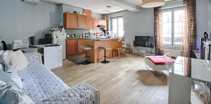 Image 1 sur 8 - Appartement  ·  Vente · Paris (75017) · 2 pièces · 52m²