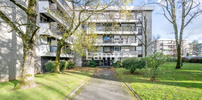 Image 8 sur 8 - Appartement  ·  Vente · Merignac (33700) · 1 pièce · 150m²