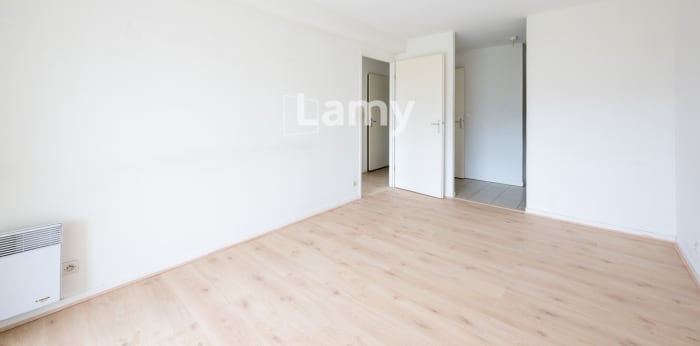 Image 3 sur 9 - Appartement  ·  Vente · Bordeaux (33000) · 2 pièces · 39m²