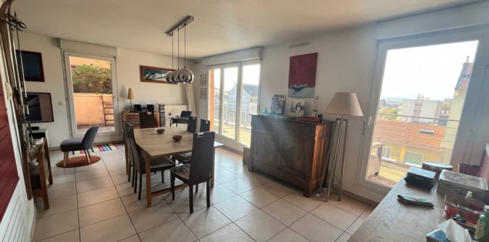 Image 2 sur 12 - Appartement  ·  Vente · Fontaine (38600) · 5 pièces · 107m²