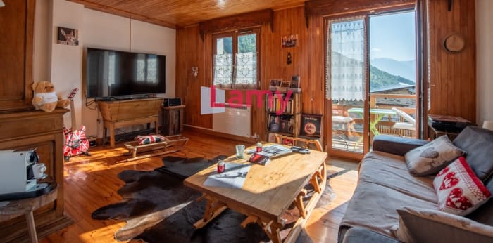 Image 2 sur 8 - Maison/villa  ·  Vente · Besse (38142) · 3 pièces · 60m²