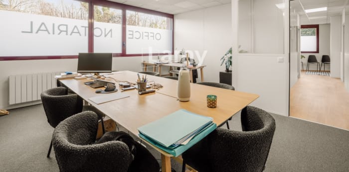 Image 4 sur 9 - Local  ·  Vente · Tassin La Demi Lune (69160) · 4 pièces · 101m²