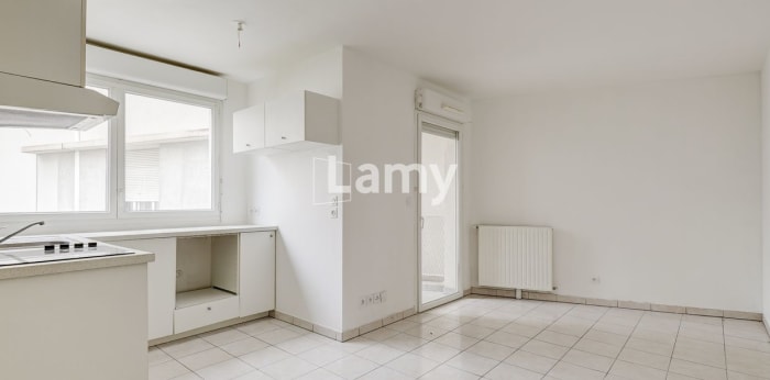 Image 3 sur 9 - Appartement  ·  Vente · Marseille 03 (13003) · 2 pièces · 39m²