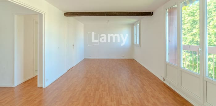 Image 1 sur 8 - Appartement  ·  Vente · Villefranche Sur Saone (69400) · 3 pièces · 56m²