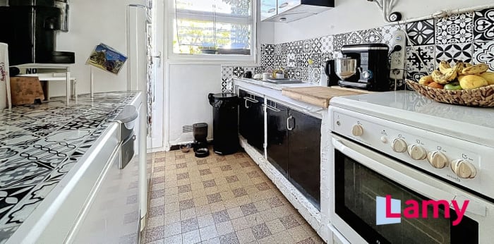 Image 4 sur 8 - Appartement  ·  Vente · Aix En Provence (13100) · 4 pièces · 70m²