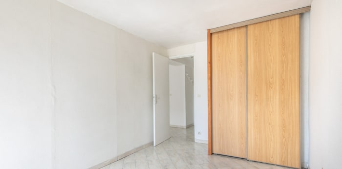 Image 9 sur 12 - Immeuble  ·  Vente · Moirans (38430)