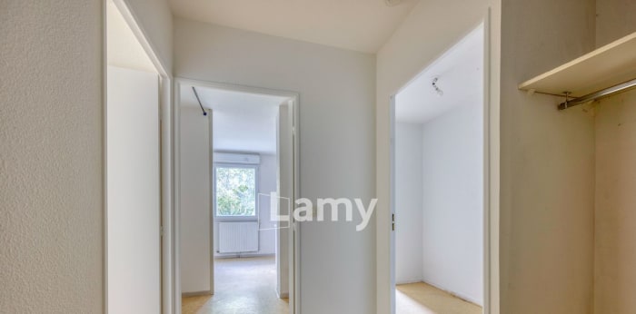 Image 9 sur 14 - Appartement  ·  Vente · Cenon (33150) · 2 pièces · 55m²